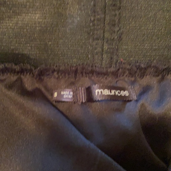 Black Sequin Mini Skirt - Picture 4 of 6